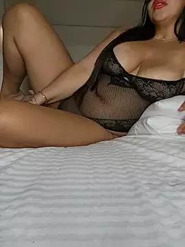 XHotQueenX from StripChat is Freechat