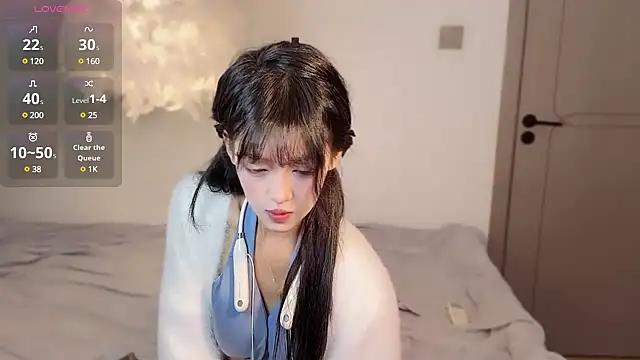 Mad beauty - checkout our excited streamers as they tease to their beloved melodies and slowly squirt for enjoyment to appease your wildest wishes.