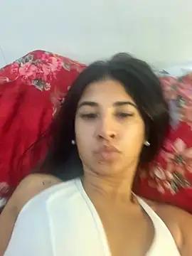 xlulylovexx from StripChat