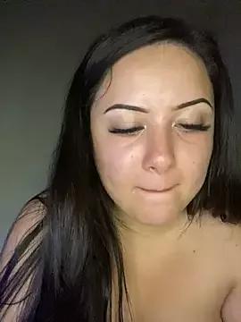 xocrybaby from StripChat is Freechat