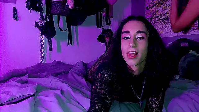 Mad beauty - checkout our excited streamers as they tease to their beloved melodies and slowly squirt for enjoyment to appease your wildest wishes.