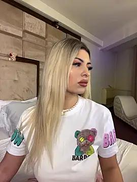 Mad beauty - checkout our excited streamers as they tease to their beloved melodies and slowly squirt for enjoyment to appease your wildest wishes.
