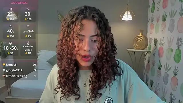 yaya23x from StripChat