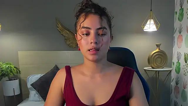 yaya23x from StripChat