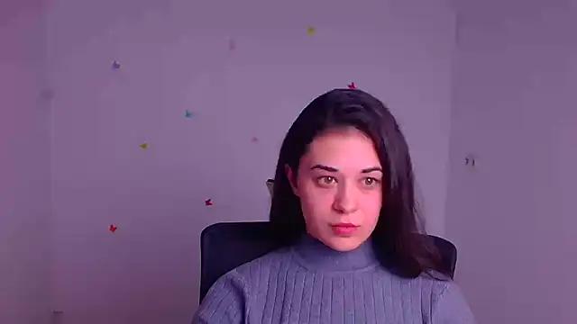 Yesenia_nia from StripChat