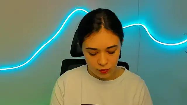 Yesenia_nia from StripChat