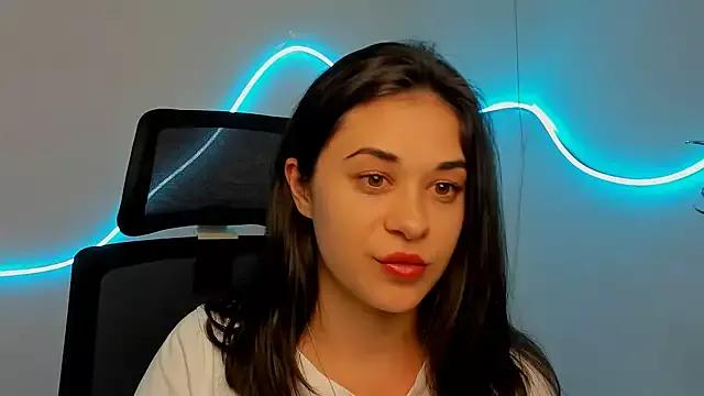 Yesenia_nia from StripChat