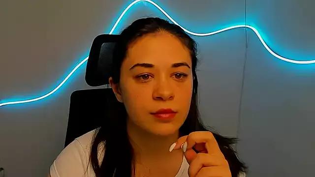 Yesenia_nia webcams show profile image 