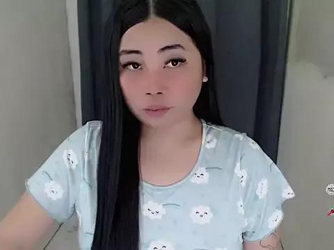 Yhana_Slut from StripChat is Freechat