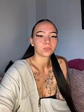 YoungZoexx from StripChat is Freechat