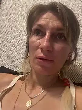 Your_Dayana from StripChat is Freechat