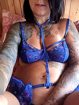 Mad beauty - checkout our excited streamers as they tease to their beloved melodies and slowly squirt for enjoyment to appease your wildest wishes.