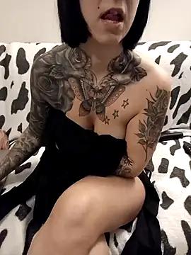Mad beauty - checkout our excited streamers as they tease to their beloved melodies and slowly squirt for enjoyment to appease your wildest wishes.