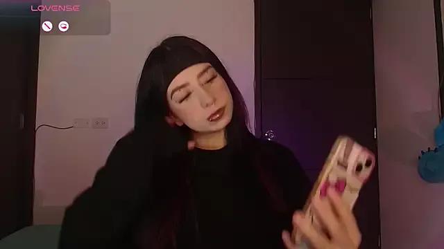 Your_rosalie from StripChat is Freechat