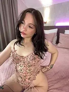 YourLittleDevil from StripChat is Freechat