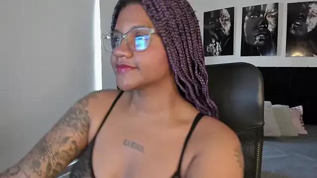 ZahraRose webcams show profile image 