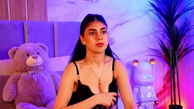 ZaraCapri from StripChat is Freechat