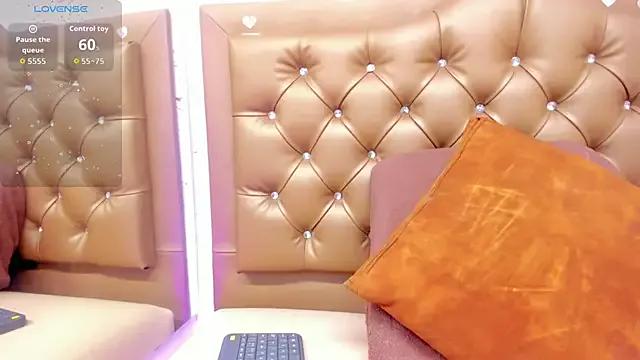 Zoe-Johnson_ from StripChat is Freechat