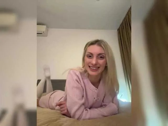 KarinaSim — Freechat on BongaCams