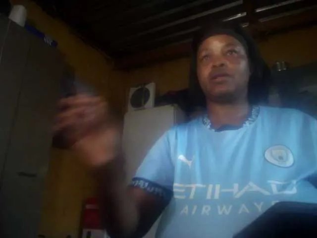 Melonboobs1 — show boobs