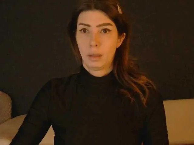 RoxySkyBlue — 200+ videos in bio. Video is always cheaper than private, because it's like a song on the record, not a live concert. Unlock and enjoy.  Your birthday present on Dec 24 = 100.  Left @remain