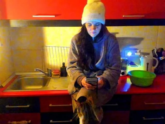 SexQueen11 — Good vibes:) Buzz my pussy, make it wet! PM for private:)  Favorite vibes 20, 50, 70, 100:) Let's have fun:) Goal is NAKED@ remain left 