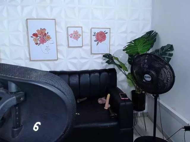 Valentina-mature on BongaCams