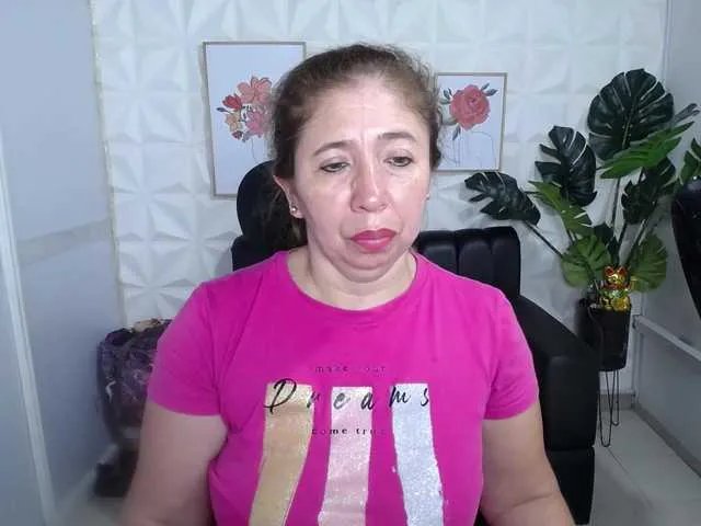 Valentina-mature on BongaCams
