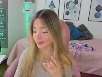 dulce_powl on Chaturbate