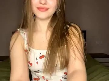 harollddiierolf — Goal: Play with my top for you; Heey^^ Im Vivy! Pvt open<3 #new #shy #curvy #teen #18  [0 tokens remaining]