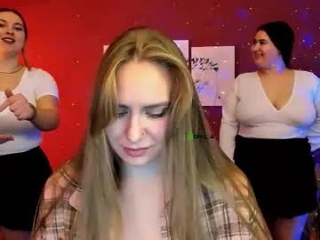 naya_dream — GOAL: flash ass [55 tokens remaining] Welcome to my room! #shy #teases  #young #bigboobs #bigass