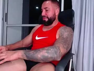 roman_muscle_ on Chaturbate
