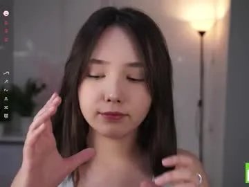 sweetyoops on Chaturbate