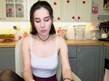 whats_her_name — naked painting @ goal &lush [1589 tokens remaining]