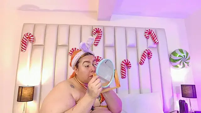 aandreaperez on StripChat