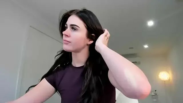 aus_queen on StripChat