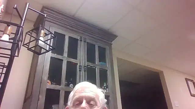 bootlegmanz — Freechat on StripChat