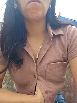 BrittanyDiaz on StripChat