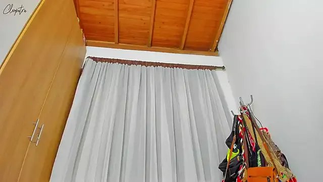 cleopatra_bigboobs01 on StripChat