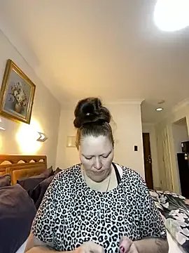 fatfabulous1981 on StripChat