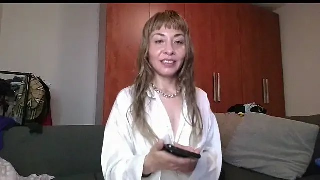 KarolinaReaper on StripChat