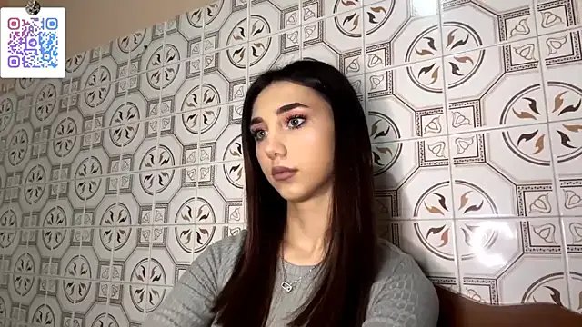 LinaMour on StripChat