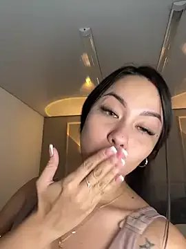 Miss_blue69 on StripChat