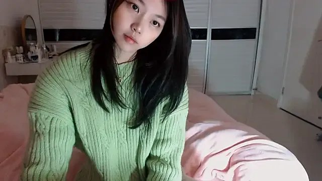 Miu1_girl on StripChat