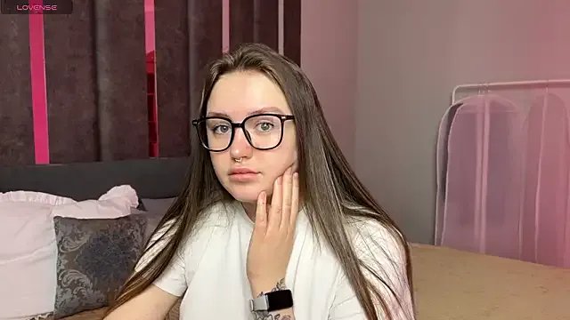 MoonlightLovee — stand up and turn arround for show body