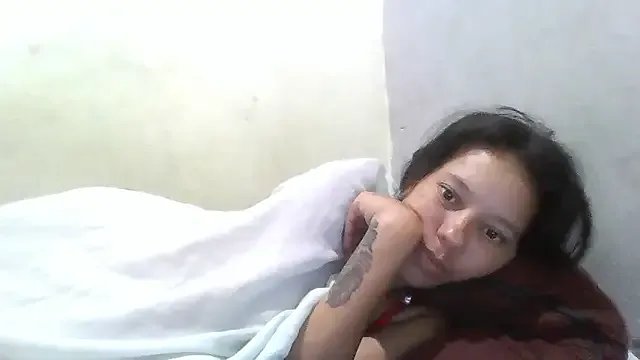 thasmyni on StripChat