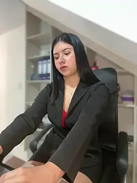 VAL_PRINCESS on StripChat