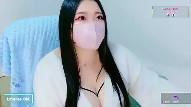 yukinko_o_ on StripChat