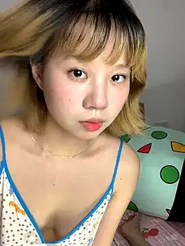 zhaomosheng125216 on StripChat